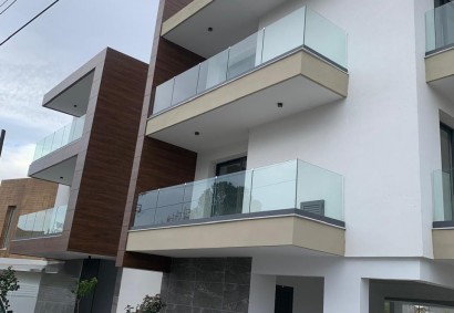 Egkomi - Makedonitissa, Nicosia Apartment For Sale | C8229