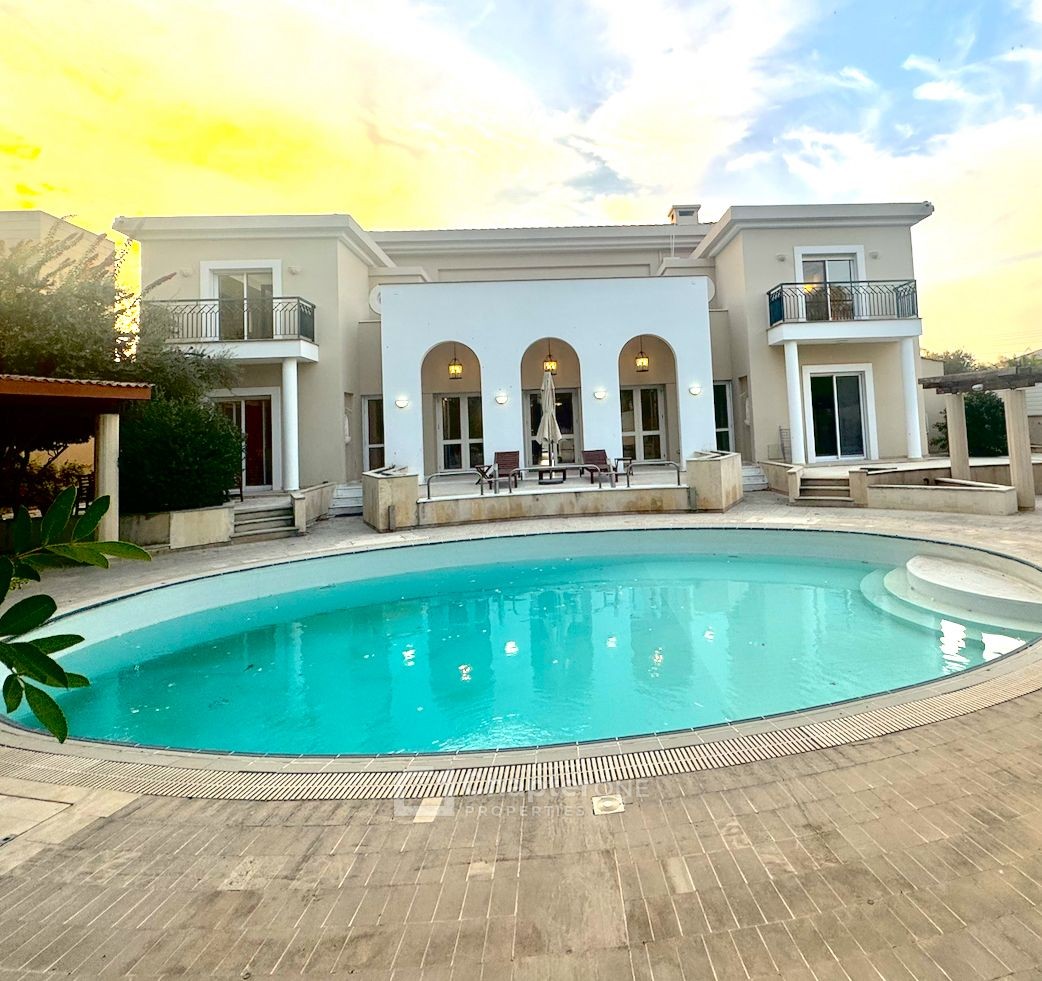 Detached Villa For Sale  in  Egkomi
