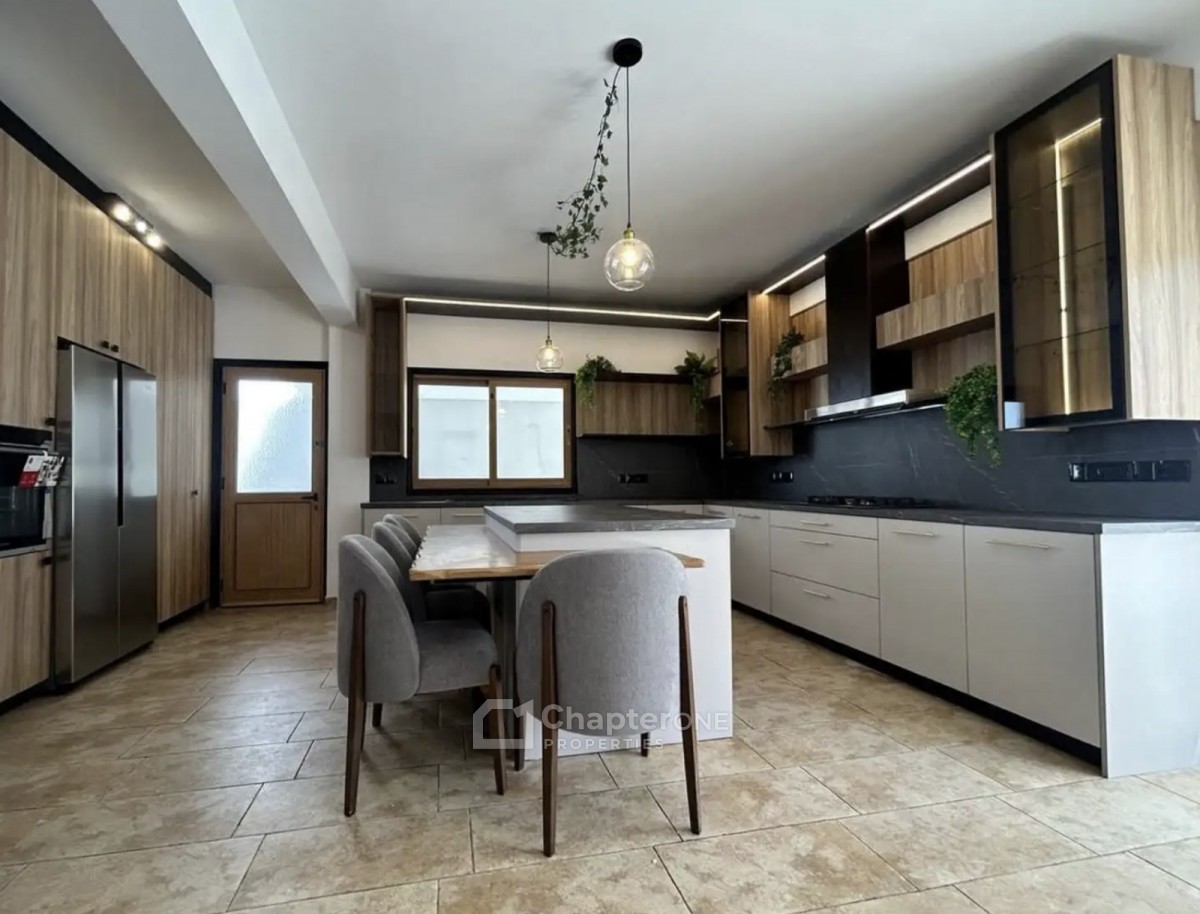 Semi Detached Villa For Sale  in  Egkomi - Makedonitissa