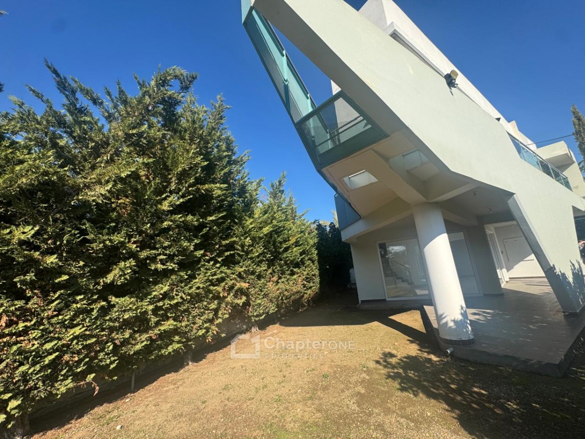 Semi Detached Villa For Sale  in  Agia Varvara Lefkosias