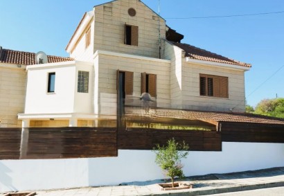 Strovolos - Chryseleousa Detached Villa For Rent | C9428