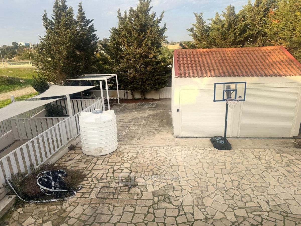 Detached Villa For Rent  in  Latsia - Agios Georgios