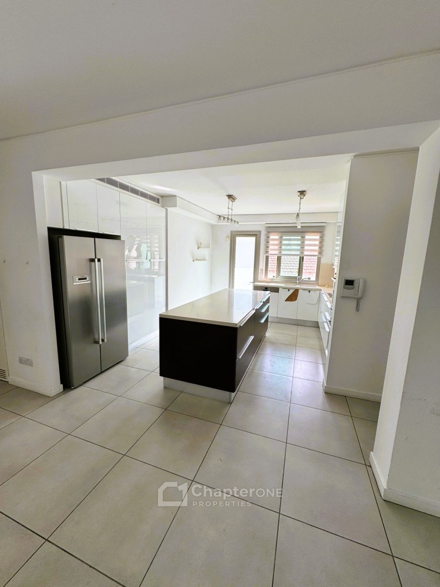 Apartment For Rent  in  Agioi Omologites