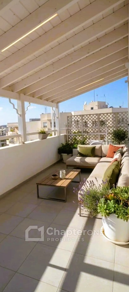 Penthouse For Rent  in  Egkomi - Parissinos