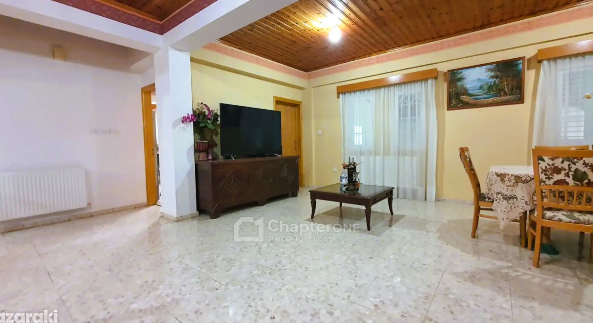 Detached Villa For Rent  in  Kokkinotrimithia