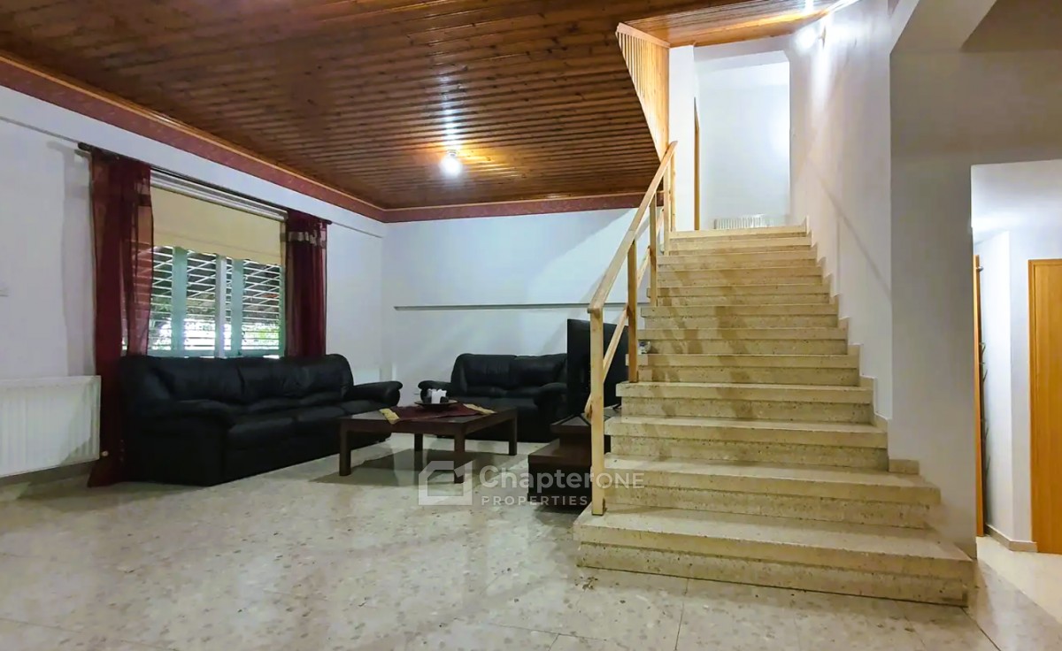 Detached Villa For Rent  in  Kokkinotrimithia
