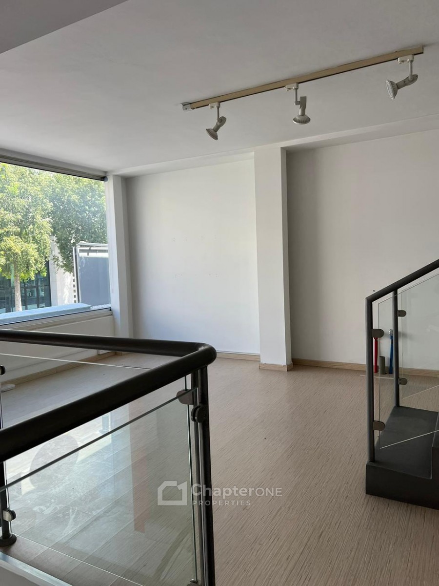 Showroom For Rent  in  Agios Antonios