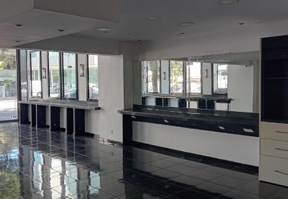 Agioi Omologites, Nicosia Shop For Rent | C9827