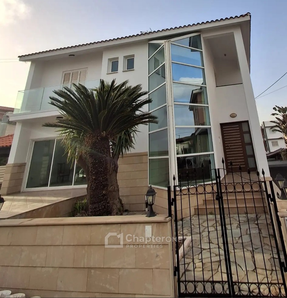 Detached Villa For Sale  in  Agios Dometios - Agios Georgios