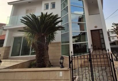 Latsia - Agios Georgios Detached Villa For Sale | C9840