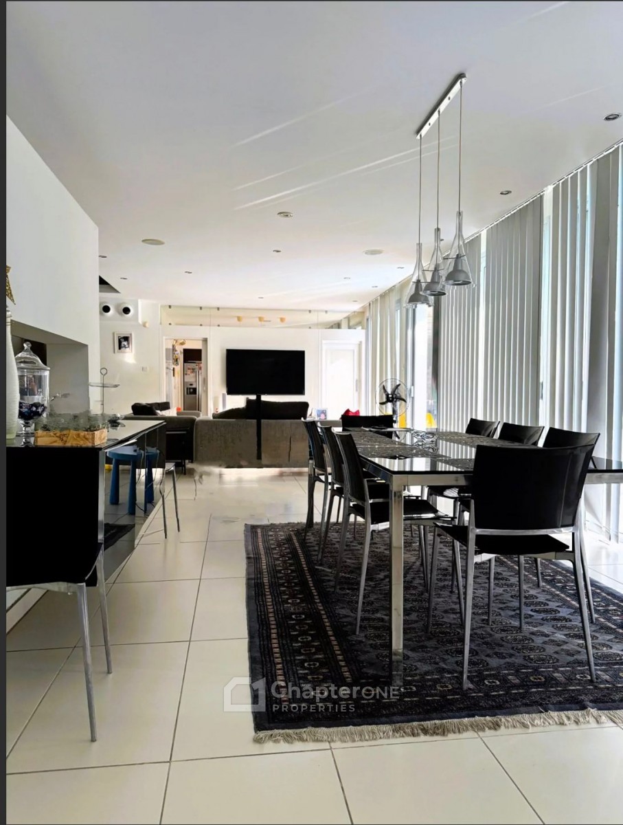 Detached Villa For Sale  in  Select Location