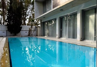 Aglantzia, Nicosia Detached Villa For Sale | C10133