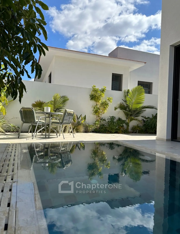 Detached Villa For Sale  in  Egkomi - Parissinos