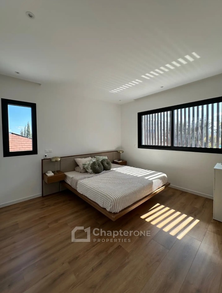 Detached Villa For Sale  in  Egkomi - Parissinos