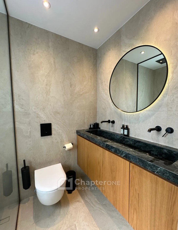 Detached Villa For Sale  in  Egkomi - Parissinos