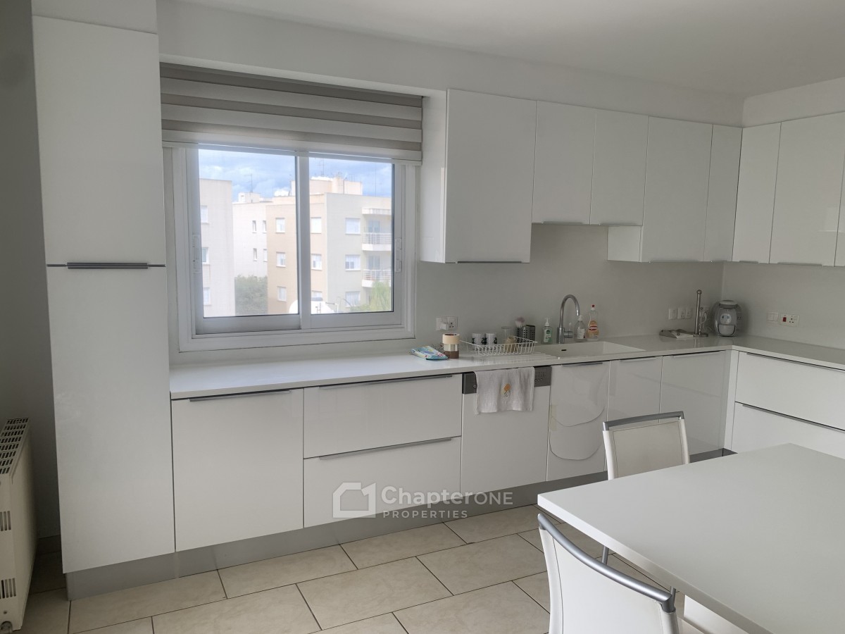 Detached Villa For Rent  in  Strovolos - Chryseleousa
