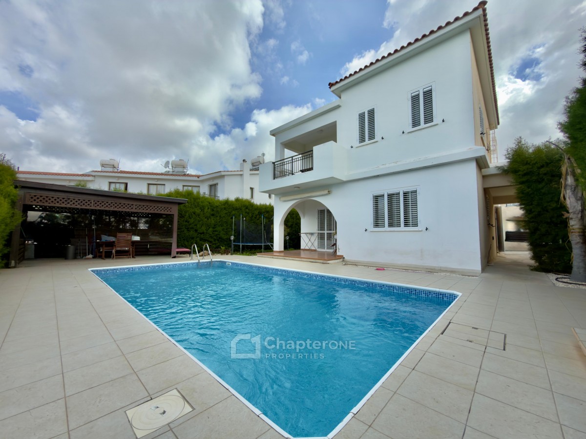 Detached Villa For Sale  in  Empa