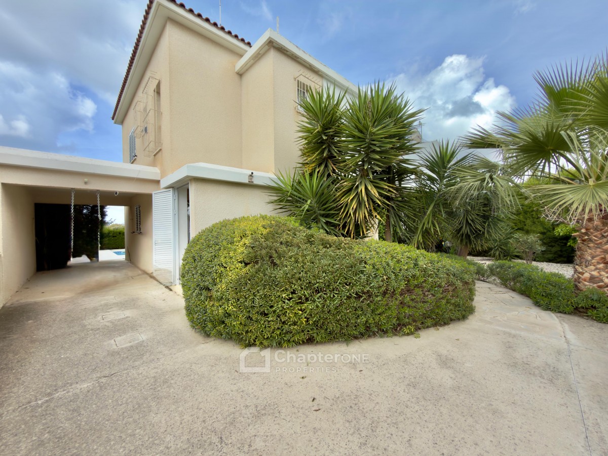 Detached Villa For Sale  in  Empa