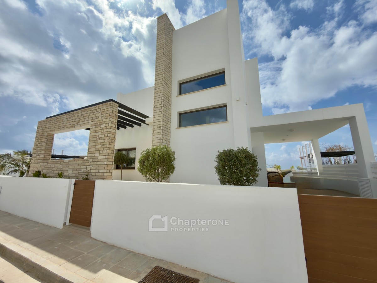 Detached Villa For Sale  in  Peyia - St. George