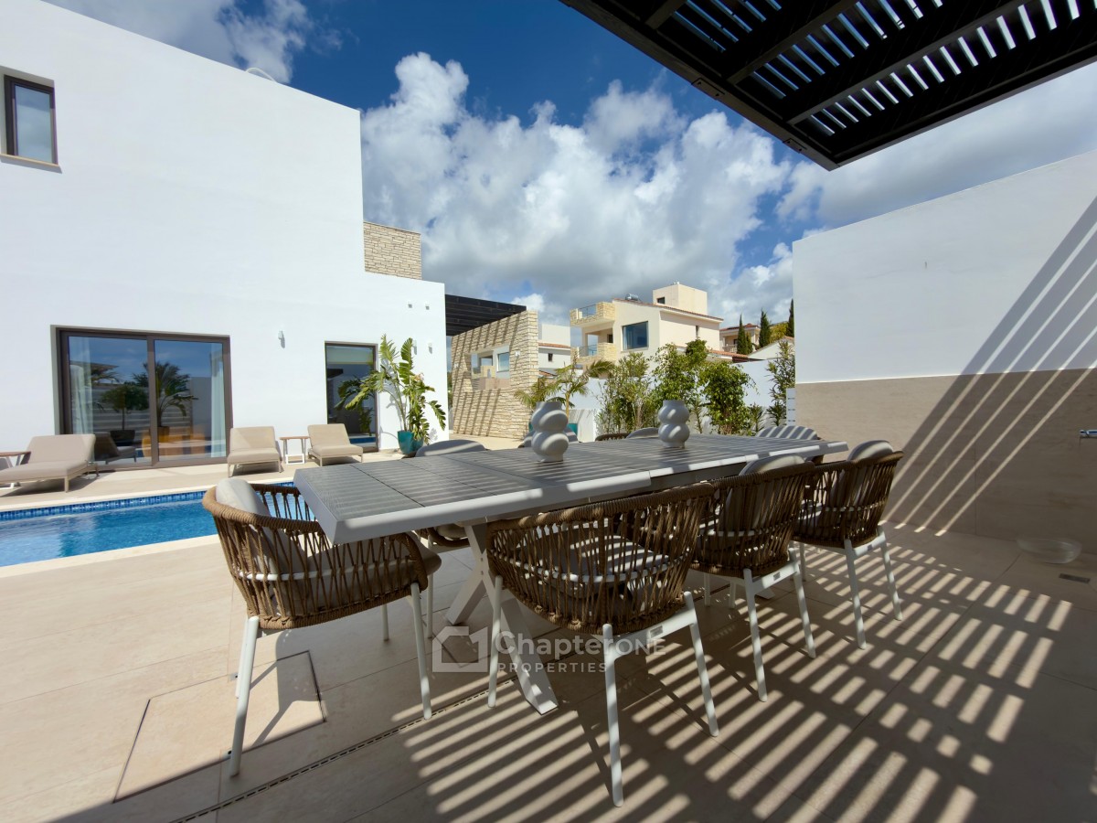 Detached Villa For Sale  in  Peyia - St. George
