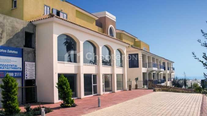Shops / Commercial Buildings in Geroskipou