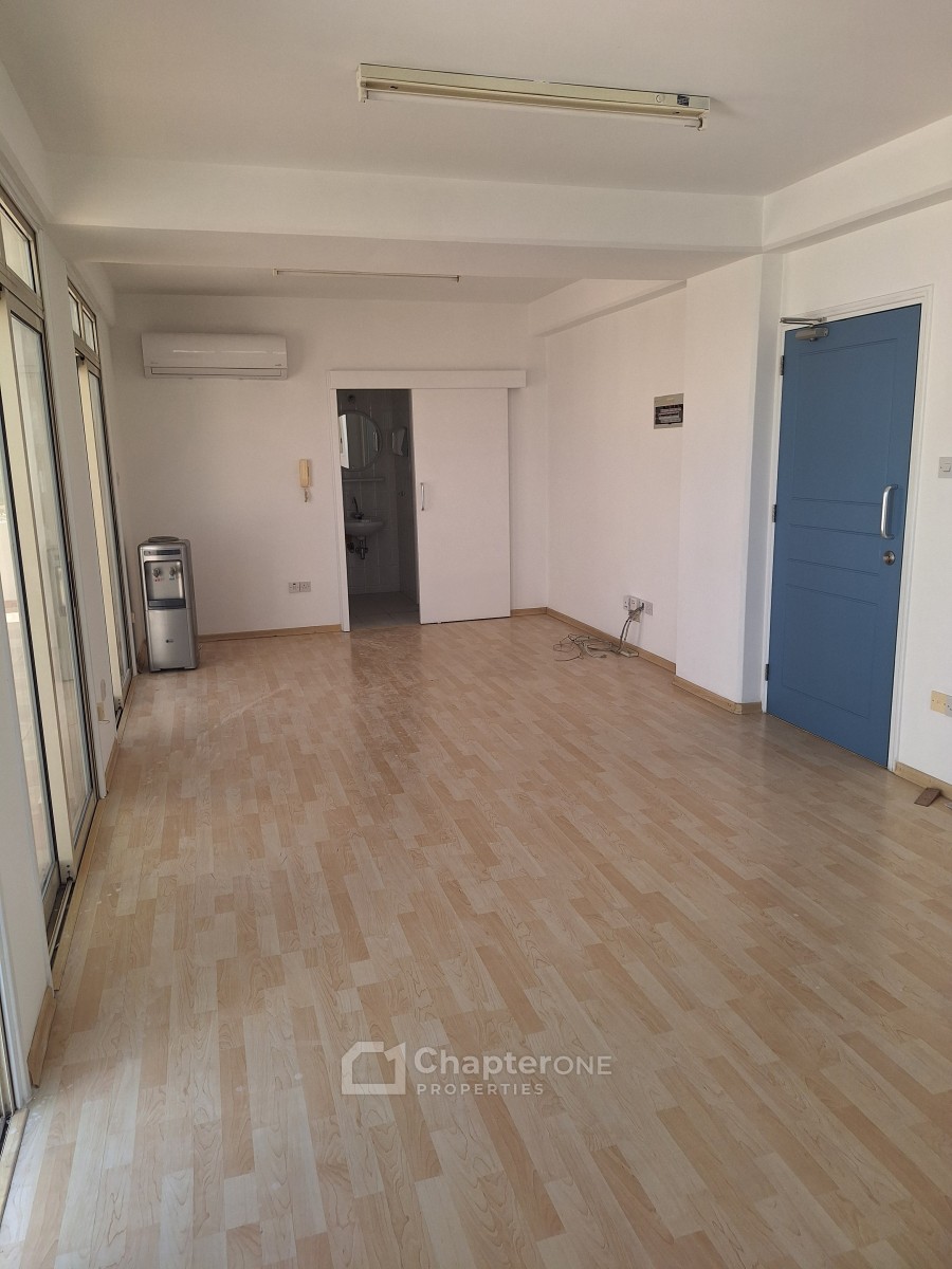 Office  For Rent  in  Strovolos - Acropolis
