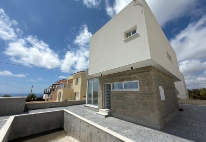Tala, Paphos Detached Villa For Sale | C11246