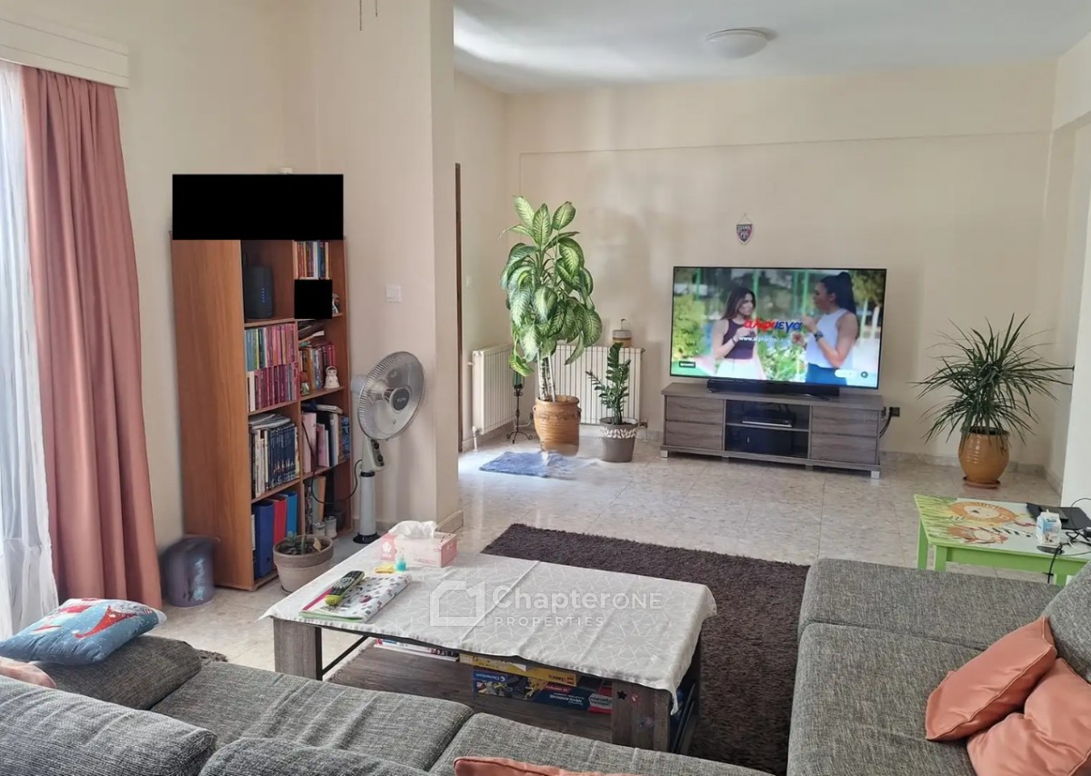 Semi Detached Villa For Sale  in  Egkomi - Makedonitissa