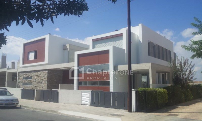 Detached Villa For Sale  in  Select Location