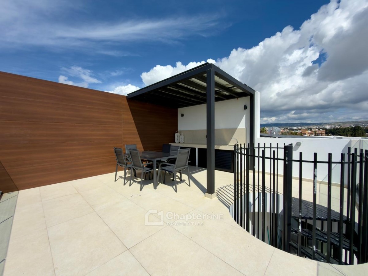 Penthouse For Sale  in  Kato Paphos - Universal