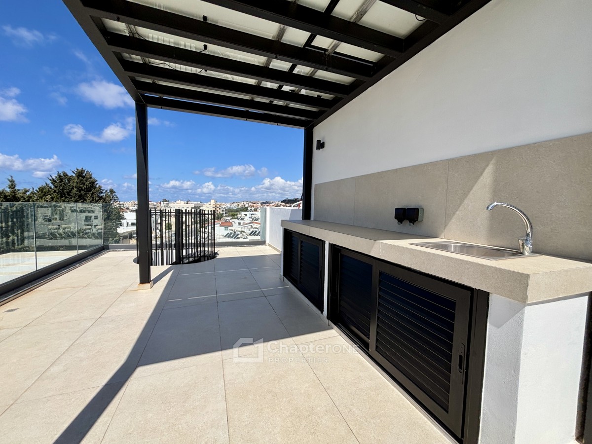 Penthouse For Sale  in  Kato Paphos - Universal