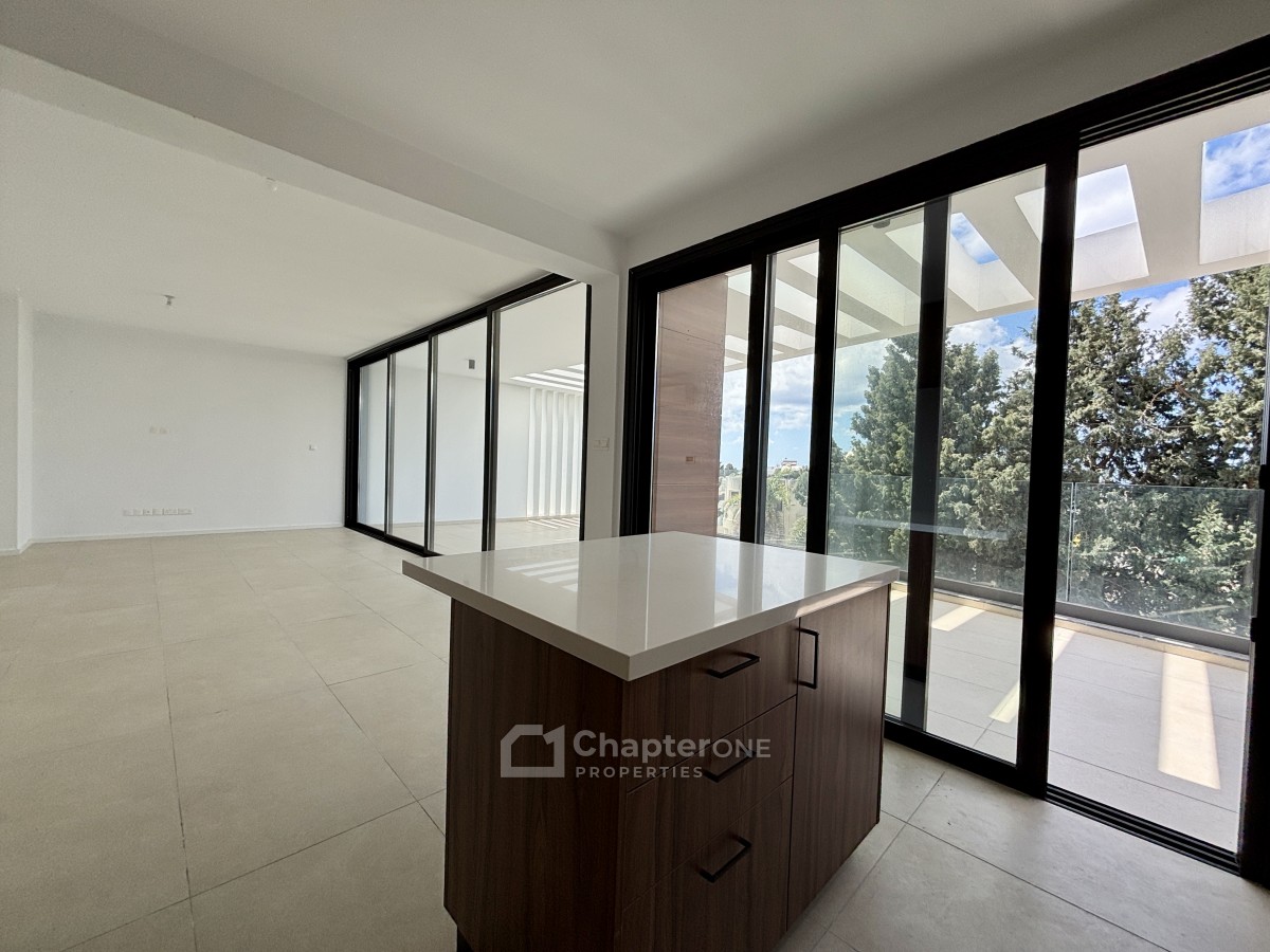 Penthouse For Sale  in  Kato Paphos - Universal