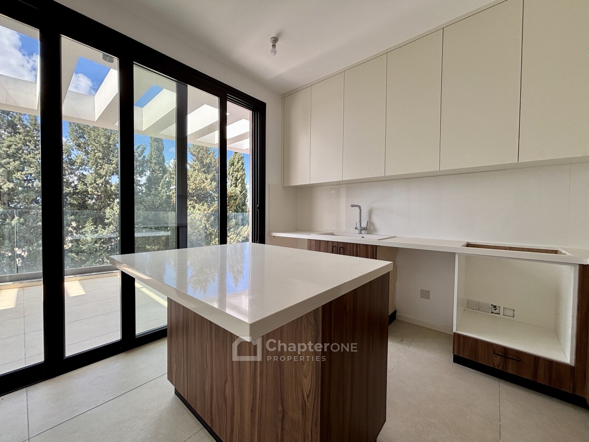 Penthouse For Sale  in  Kato Paphos - Universal