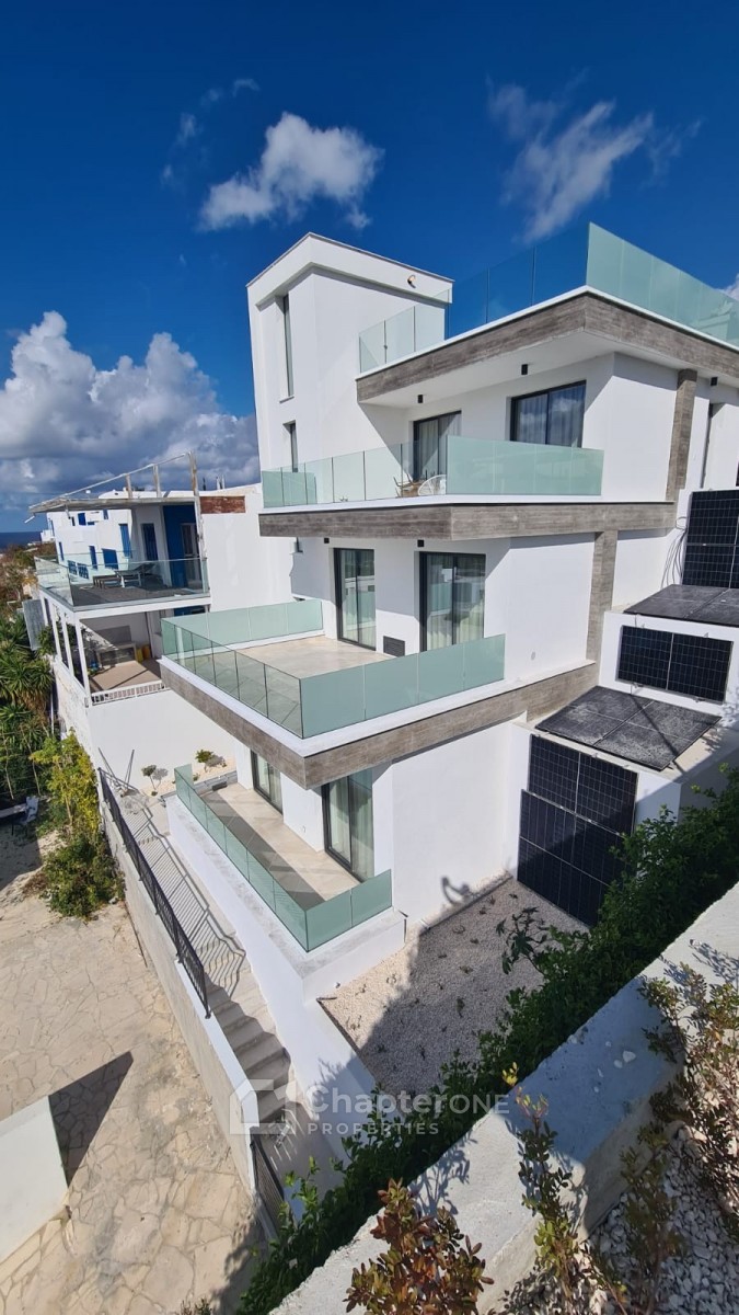 Detached Villa For Sale  in  Chlorakas