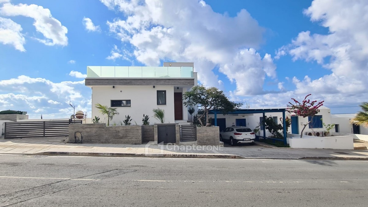 Detached Villa For Sale  in  Chlorakas
