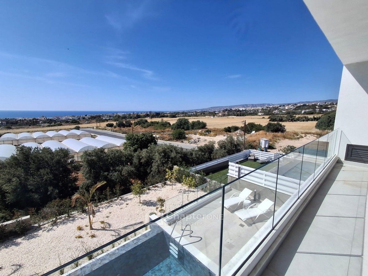 Detached Villa For Sale  in  Chlorakas