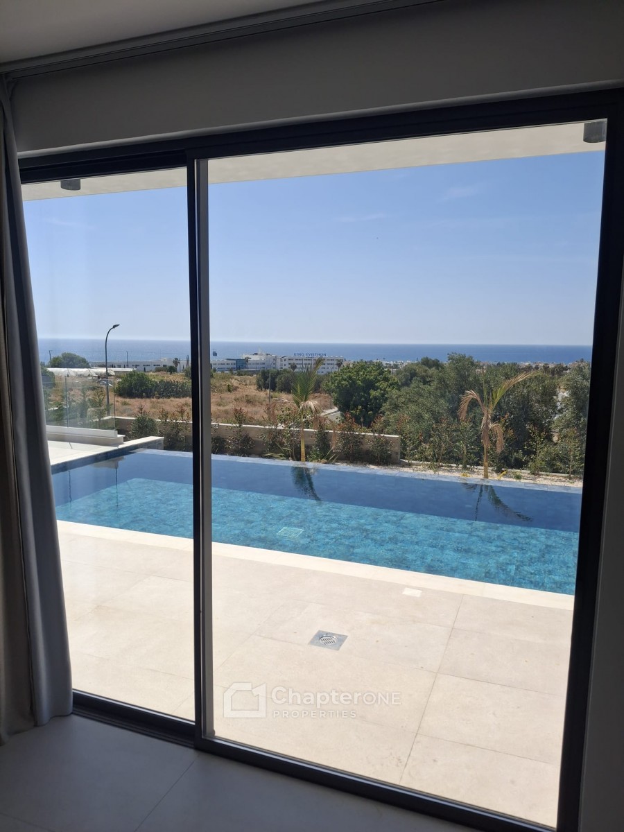 Detached Villa For Sale  in  Chlorakas