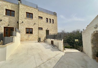 Tremithousa, Paphos Semi Detached Villa For Sale | C11326