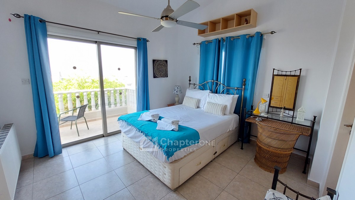 Detached Villa For Sale  in  Peyia