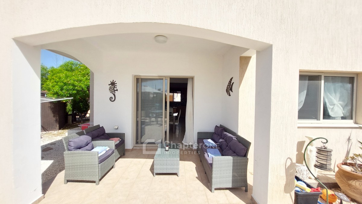 Detached Villa For Sale  in  Peyia