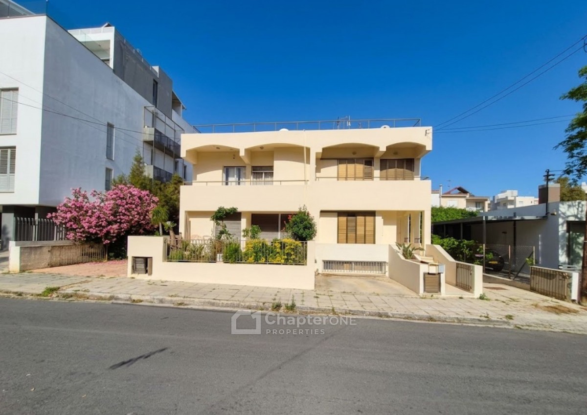 Townhouse For Sale  in  Nicosia - Lykabittos