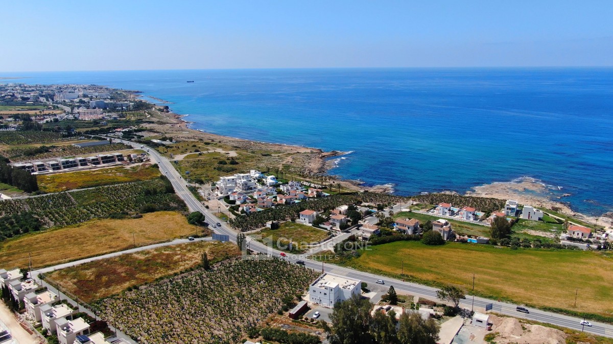 Detached Villa For Sale  in  Kissonerga