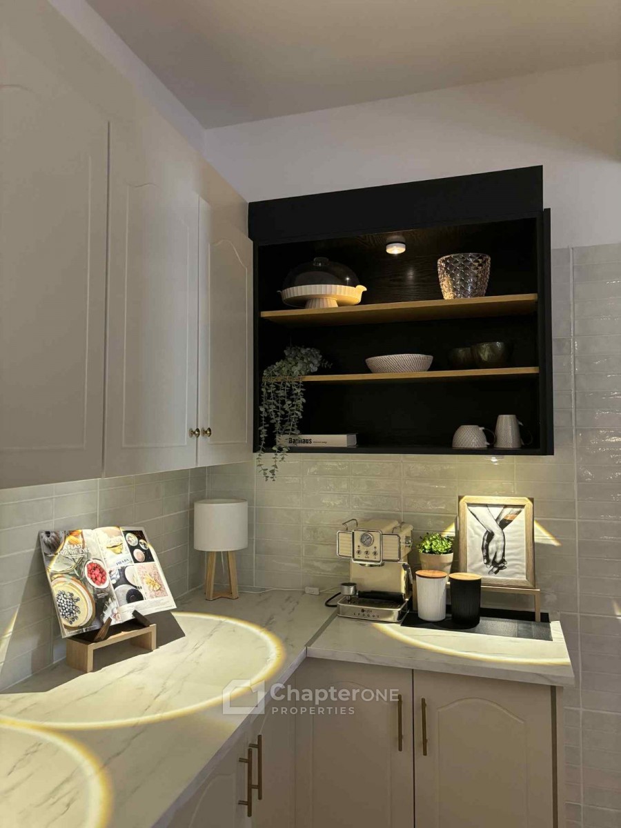Apartment For Sale  in  Paphos Town