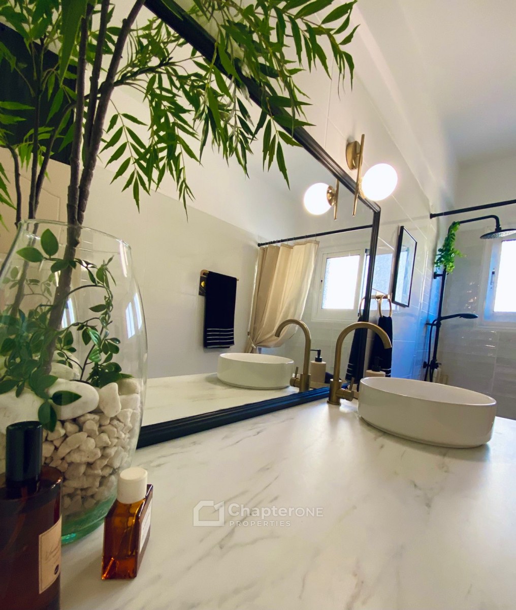 Apartment For Sale  in  Paphos Town