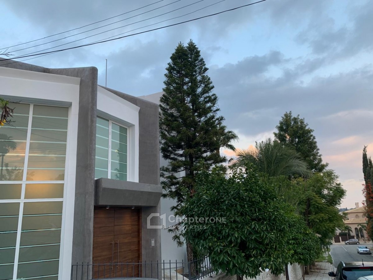 Detached Villa For Sale  in  Egkomi