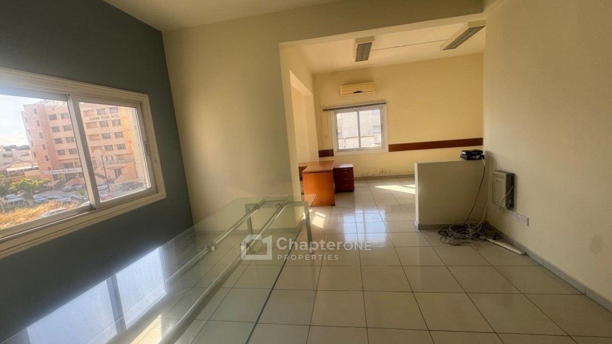 Office  For Rent  in  Strovolos