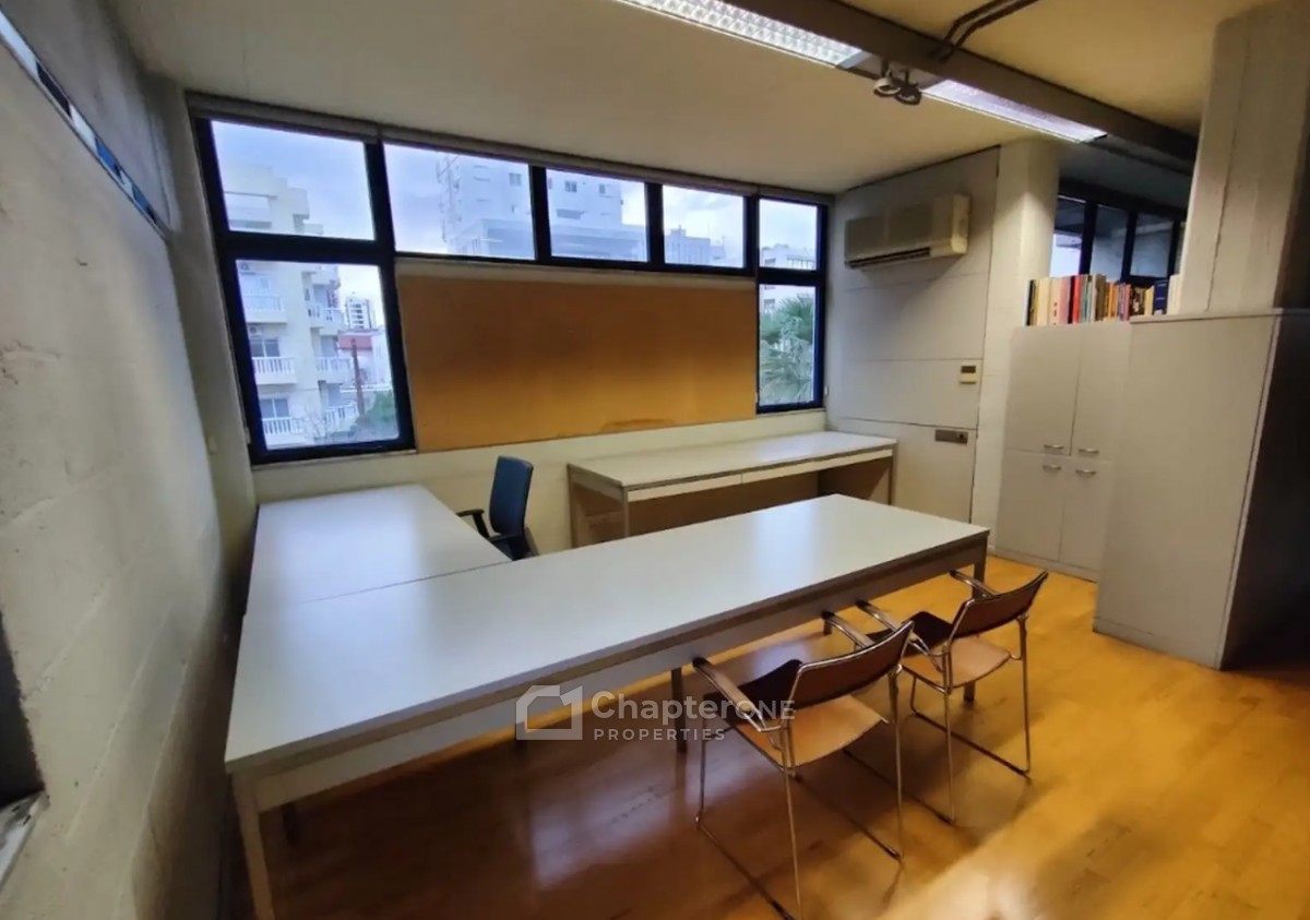 Office  For Rent  in  Nicosia - Lykabittos