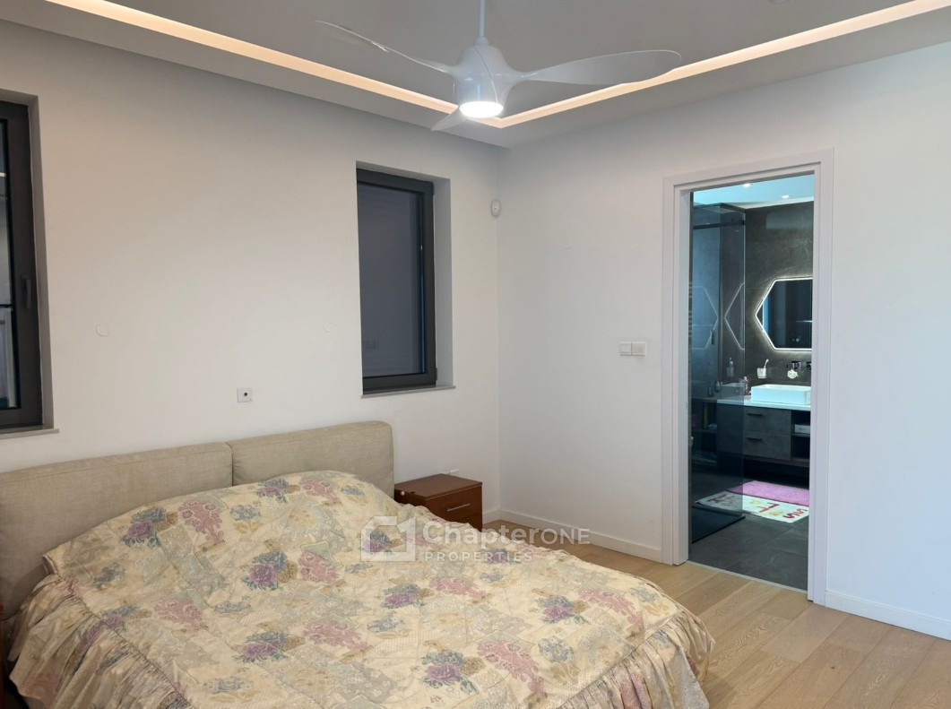 Detached Villa For Rent  in  Palouriotissa