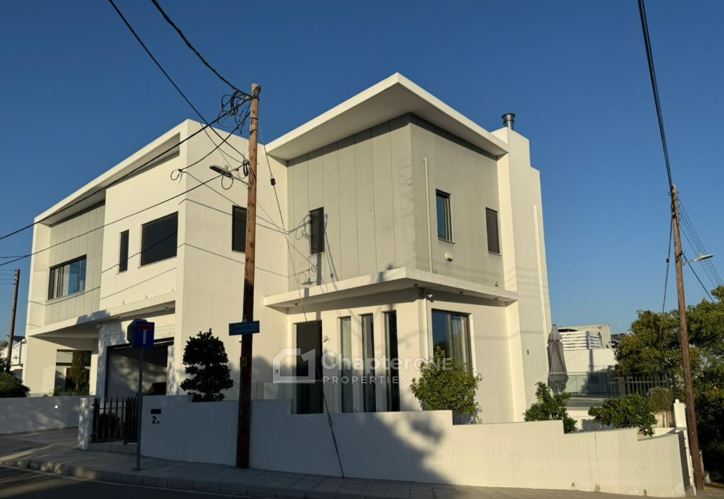 Detached Villa For Rent  in  Palouriotissa