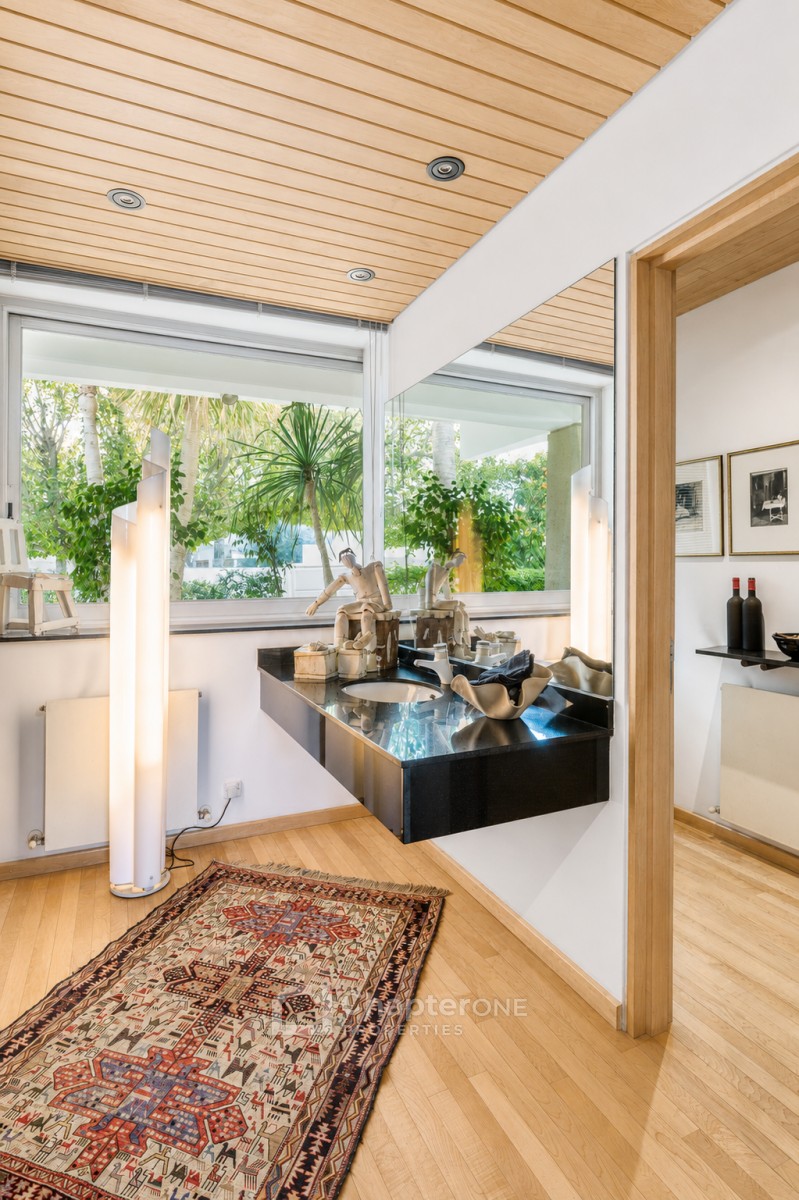 Detached Villa For Sale  in  Egkomi
